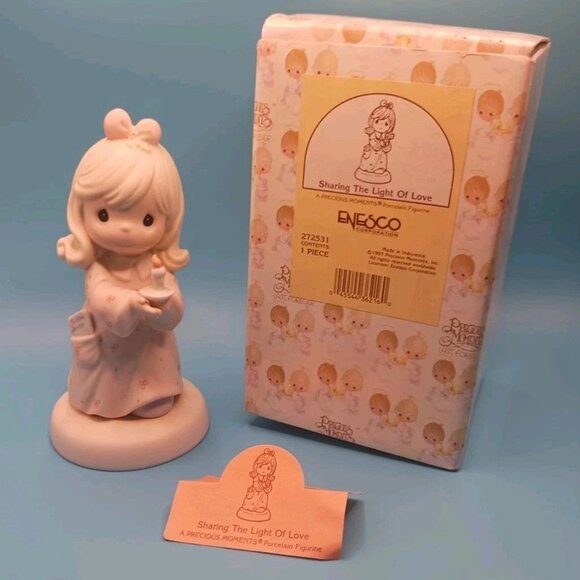 "SHARING THE LIGHT OF LOVE" 272531 Precious Moments Porcelain Girl 1997 - Picture 2 of 8